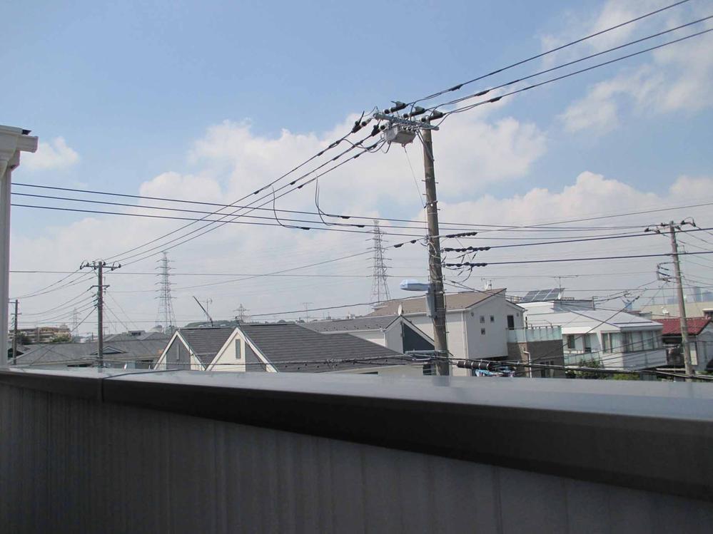 View photos from the dwelling unit. View from local (07 May 2013) Shooting