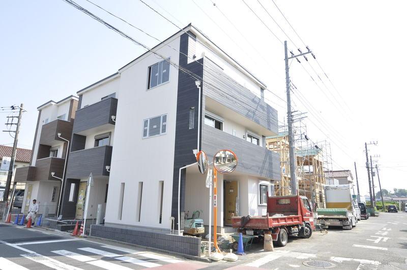 Local appearance photo. Local (April 2013) Shooting, G Building