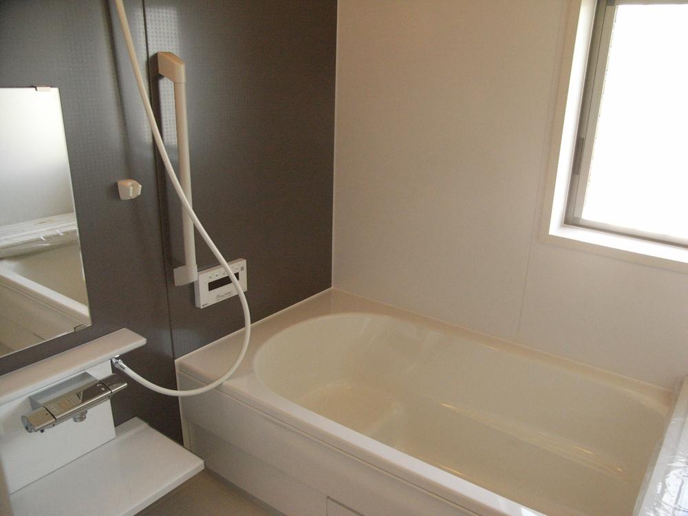 Bathroom. 5 Building: Indoor (December 2013) Shooting