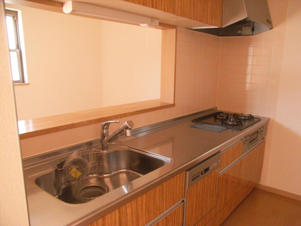 Kitchen. 5 Building: Indoor (December 2013) Shooting