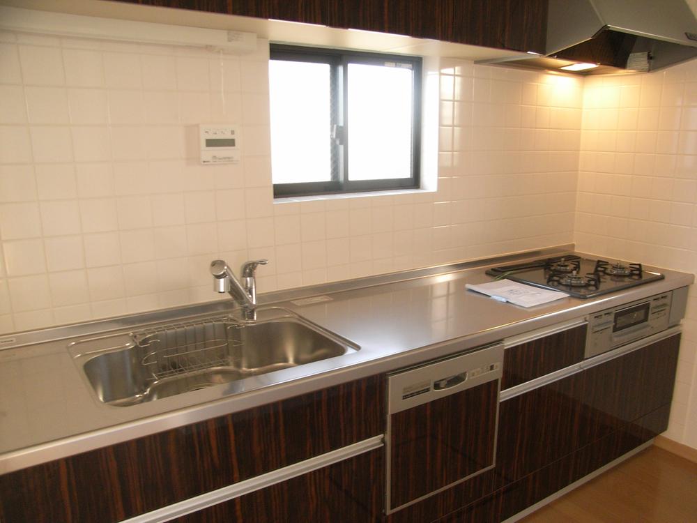 Kitchen. 16 Building: Indoor (December 2013) Shooting