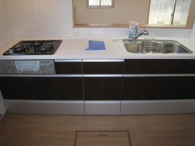 Same specifications photo (kitchen). Same specifications
