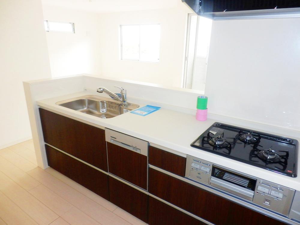 Same specifications photo (kitchen). System kitchen with a dishwasher ☆ Soft close of the storage enhancement is excellent usability! (The company specification example)