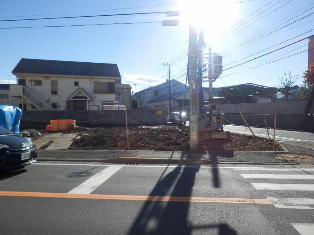 Local photos, including front road. It is a photograph of local, including the front road site (December 22, 2013) Shooting