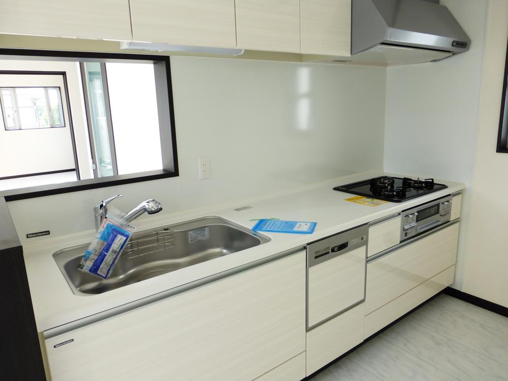 Kitchen. A Building Indoor (July 6, 2013) Shooting