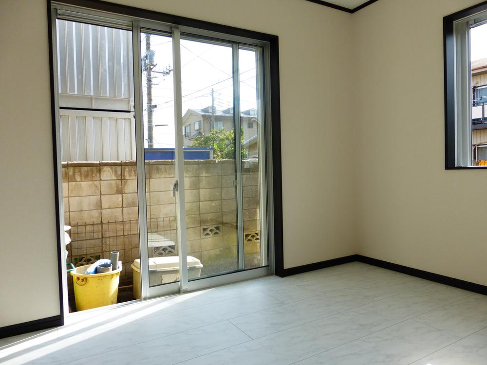 Non-living room. A Building Indoor (July 6, 2013) Shooting