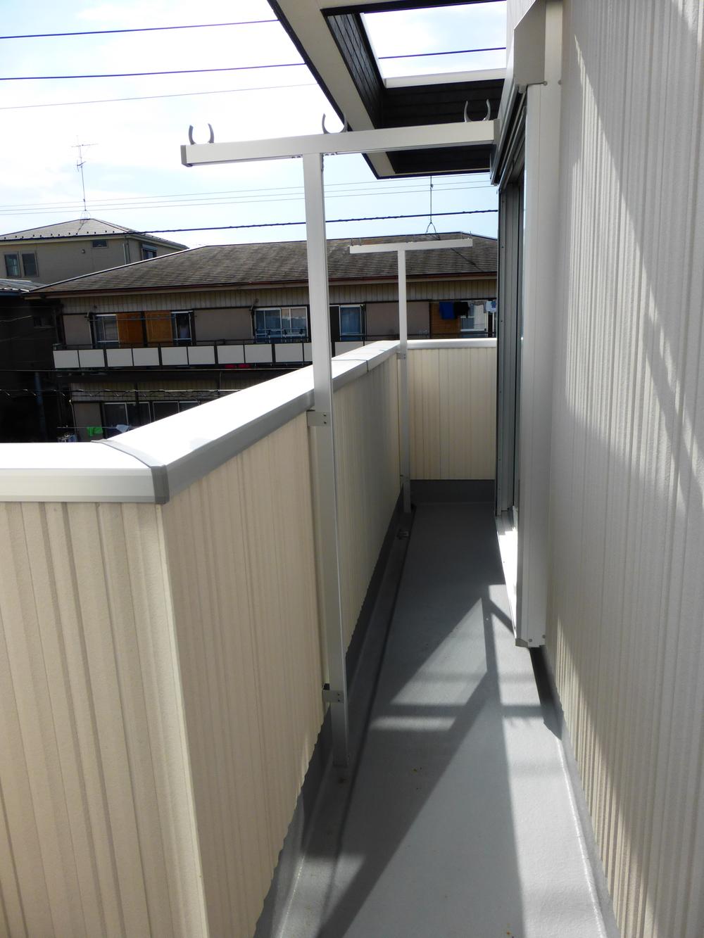 Balcony. A Building Local (July 6, 2013) Shooting