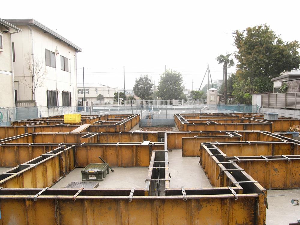 Local appearance photo. Local (10 May 2013) Shooting