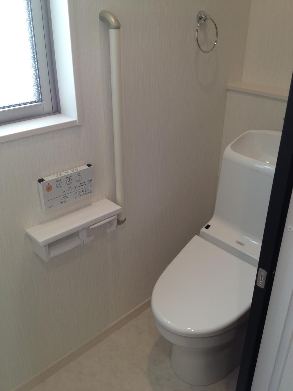 Toilet. Indoor (July 2013) Shooting