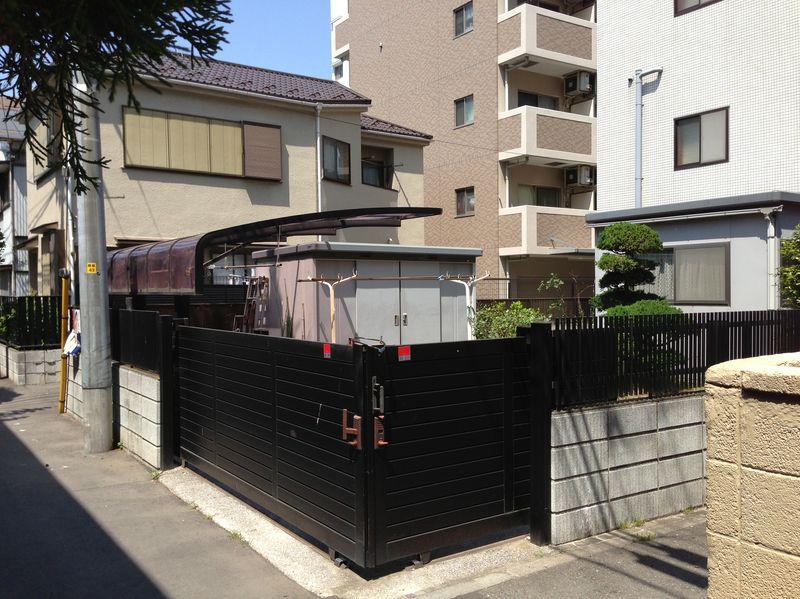 Local photos, including front road. Local Photos Southwest corner lot per day is good