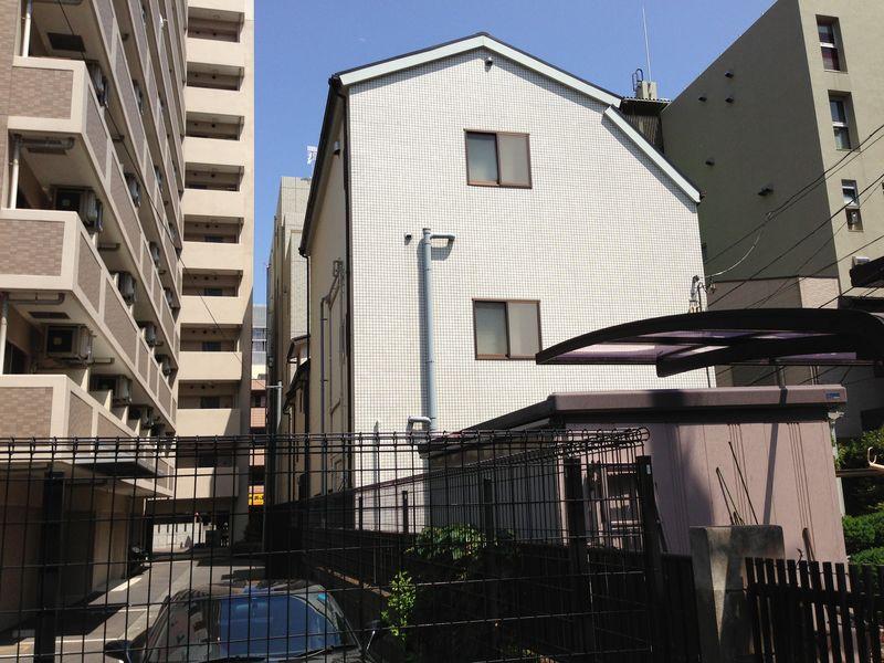 Local land photo. Local Photos The north side is a feeling of opening for the apartment passage