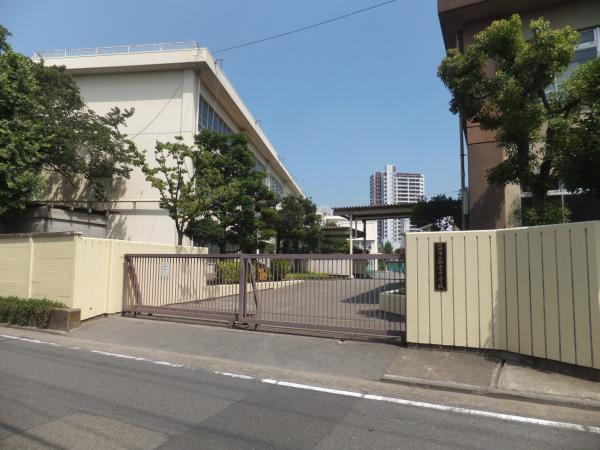 Junior high school. Municipal Miyuki until junior high school 900m City Miyuki junior high school