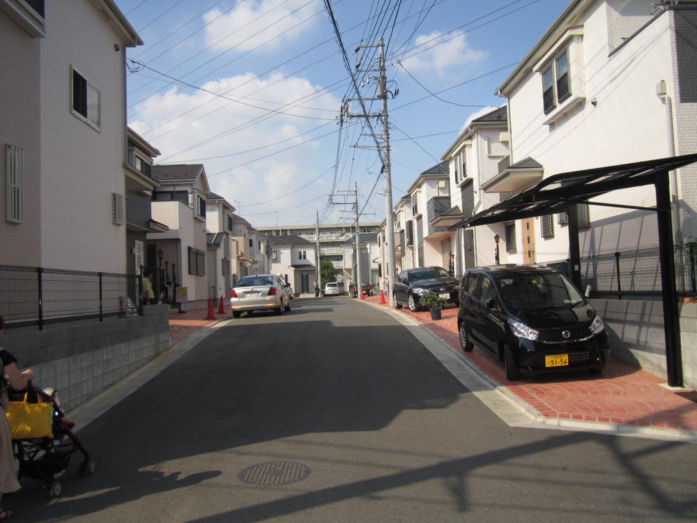 Sale already cityscape photo. Sale already the city average