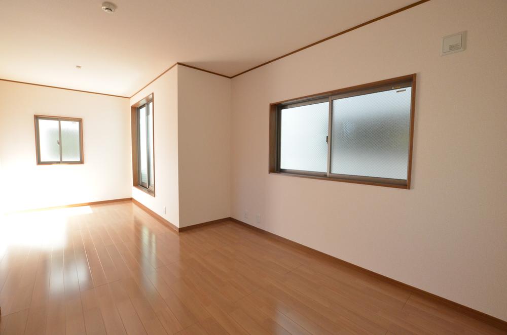 Living. Indoor (12 May 2013) Shooting