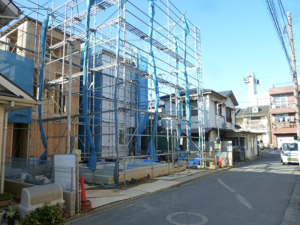 Local photos, including front road. Since the town front road that can live in the bus and the bicycle is wide, In the garage happy, It is recommended for car school! Local (12 May 2013) Shooting