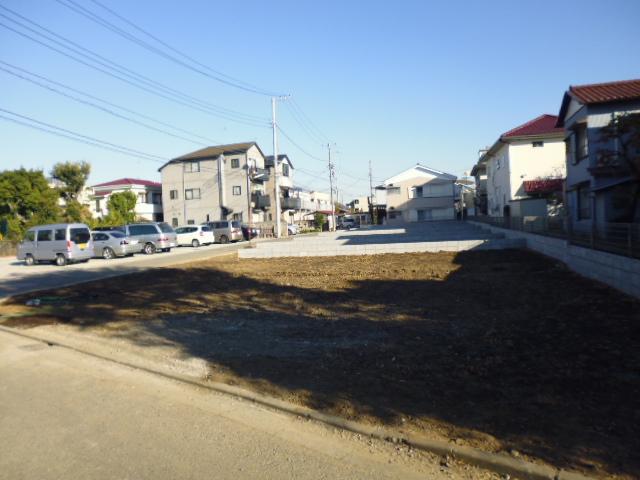 Local appearance photo. Local shooting