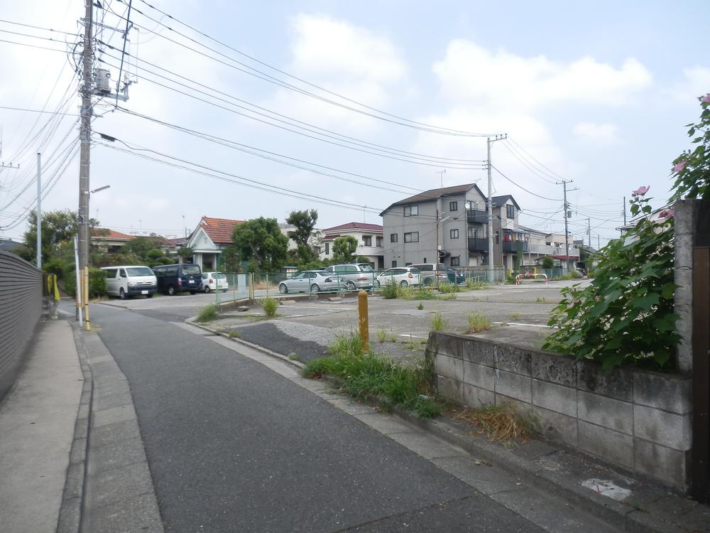 Local photos, including front road. Local (August 2013) Shooting