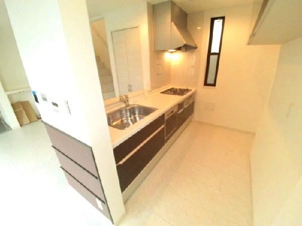 Kitchen. It is with a dishwasher