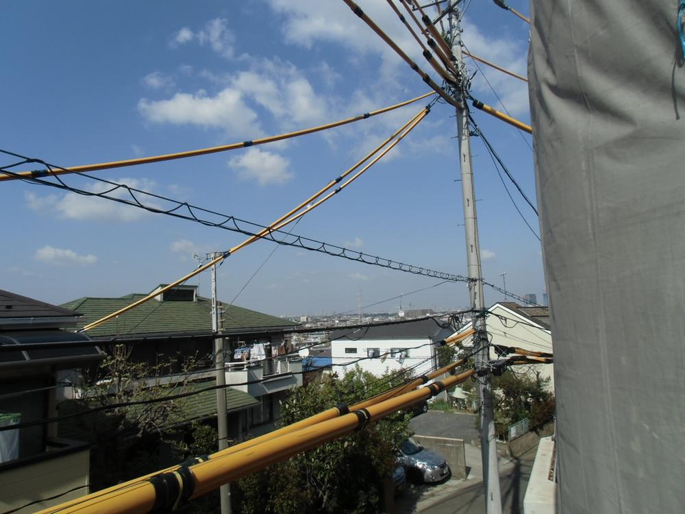 View photos from the dwelling unit. Living environment favorable! Thank balcony 2 places!