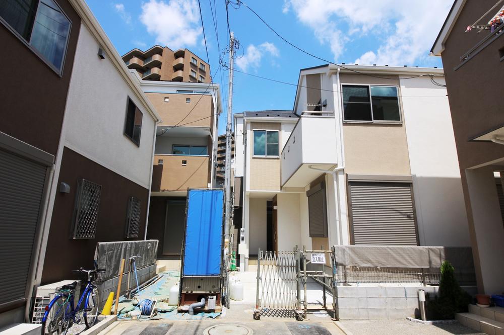 Local appearance photo