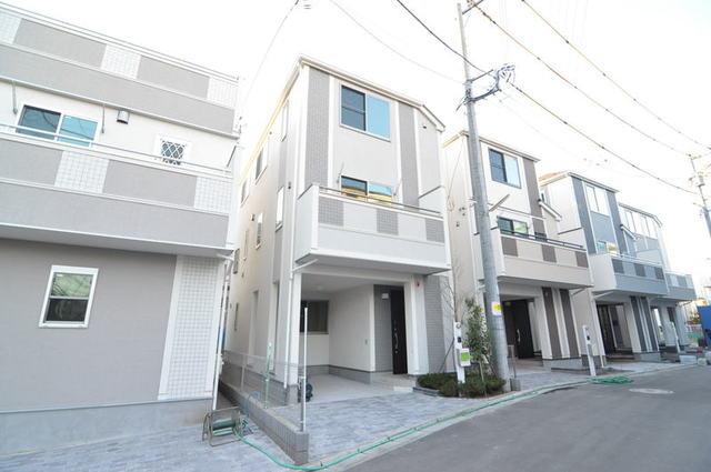 Local photos, including front road