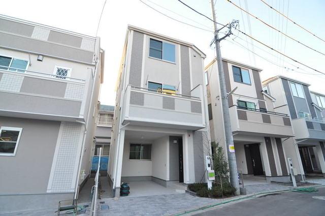 Local photos, including front road