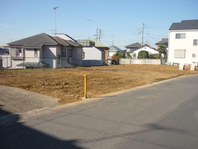 Local appearance photo. Local (11 May 2013) Shooting