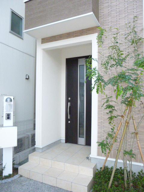 Local appearance photo. Local (11 May 2013) Shooting