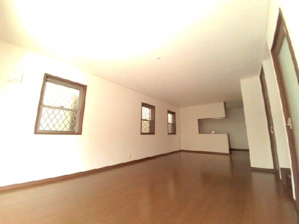 Living. There is floor heating