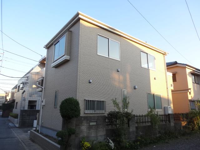 Local appearance photo. Local (11 May 2013) Shooting