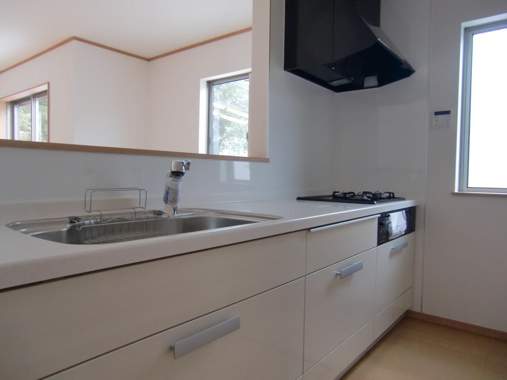 Same specifications photo (kitchen). ● popular counter kitchen to mom!