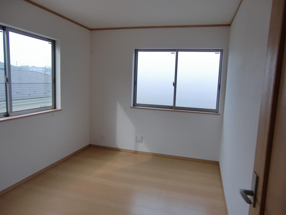 Same specifications photos (Other introspection). ● Tsu probably bright.