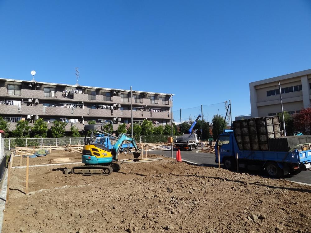 Local appearance photo. Local (12 May 2013) Shooting