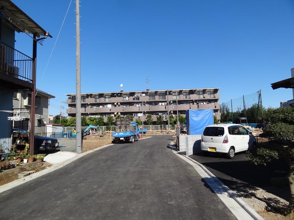 Local photos, including front road. Local (12 May 2013) Shooting