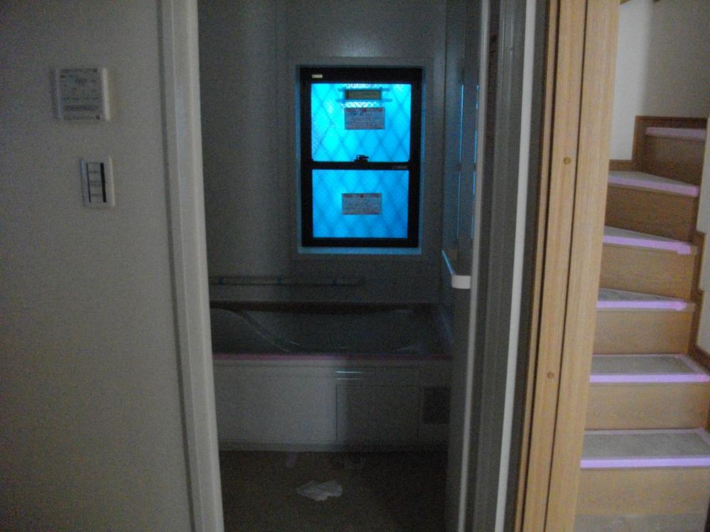 Bathroom. Indoor (12 May 2013) Shooting