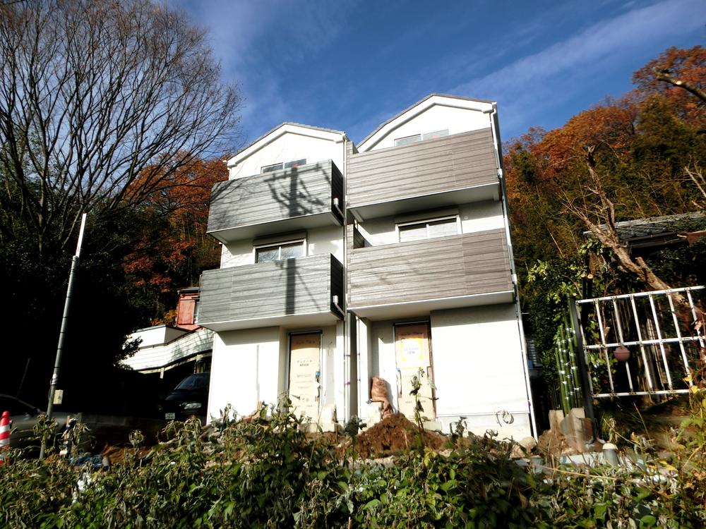 Local appearance photo. Local (12 May 2013) Shooting