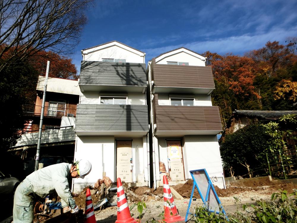 Local appearance photo. Local (12 May 2013) Shooting