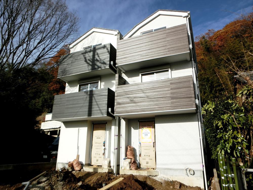 Local appearance photo. Local (12 May 2013) Shooting