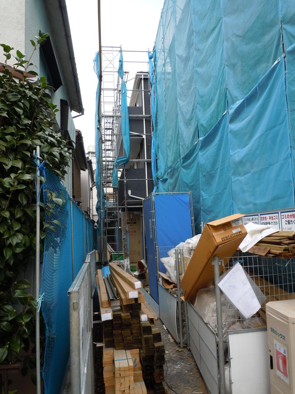 Local appearance photo. Local (20 November 11) shooting