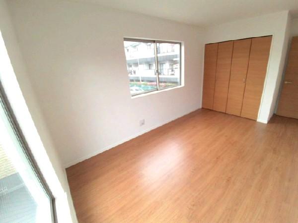 Non-living room. Western-style Komu pointing of room sunshine than