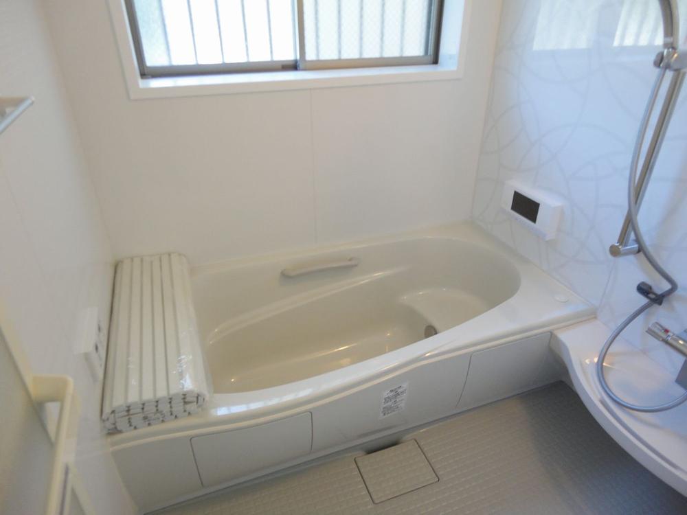 Same specifications photo (bathroom). Same specifications