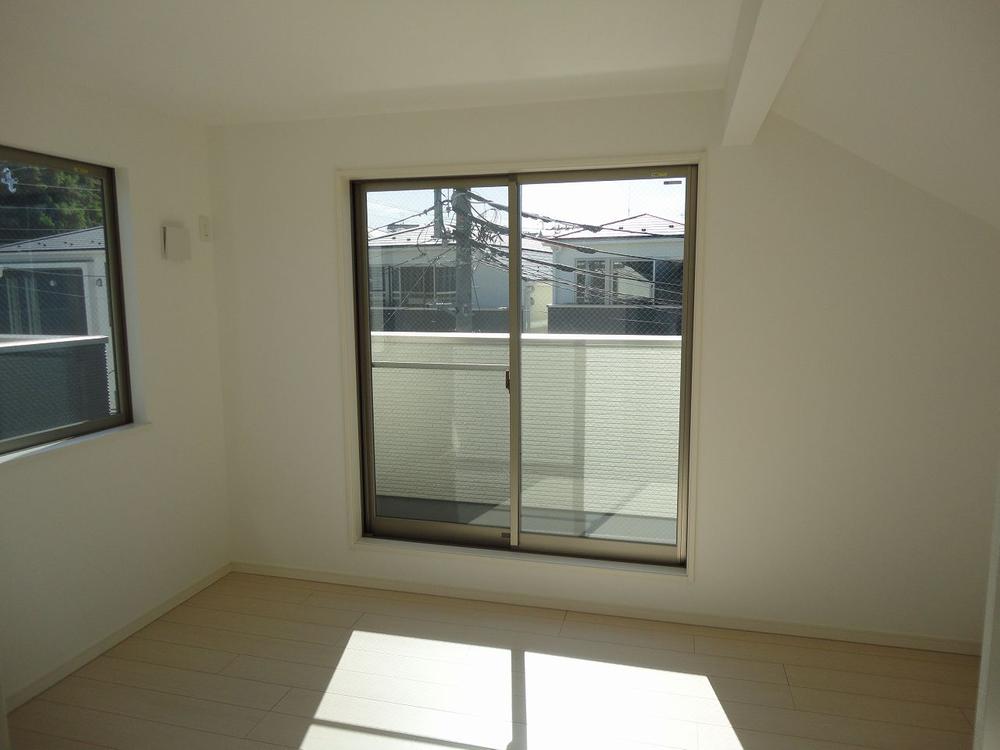 Same specifications photos (Other introspection). Same specifications