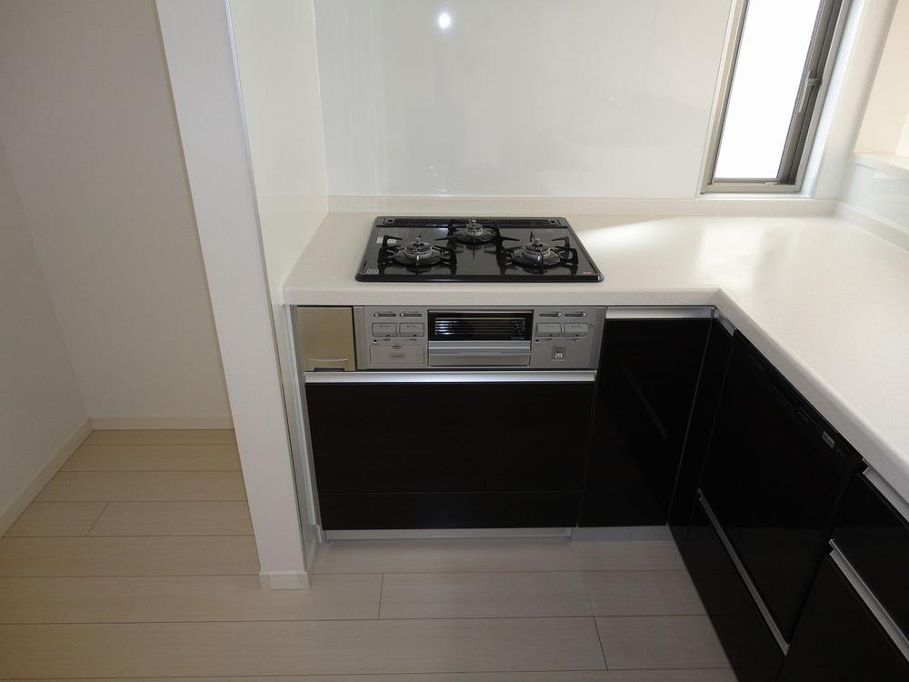 Same specifications photo (kitchen). Same specifications