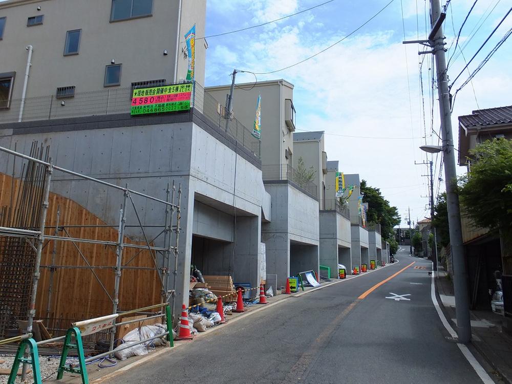 Local photos, including front road. Local (May 2013) Shooting