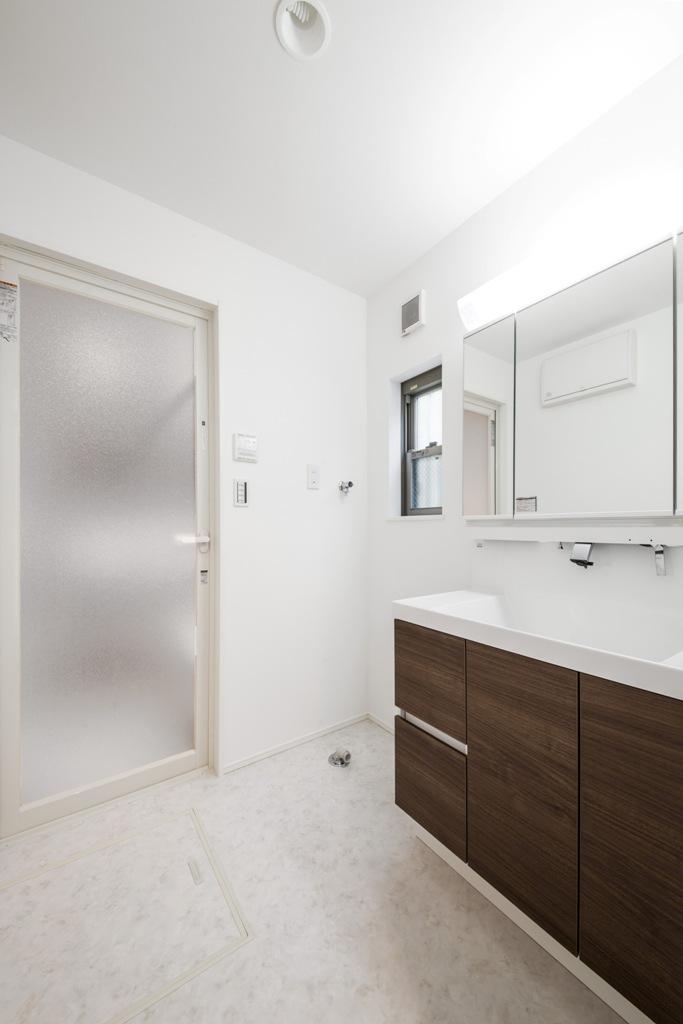 Same specifications photos (Other introspection). Similar properties Photos