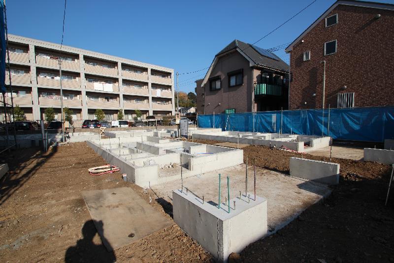 Local appearance photo. Local (12 May 2013) Shooting