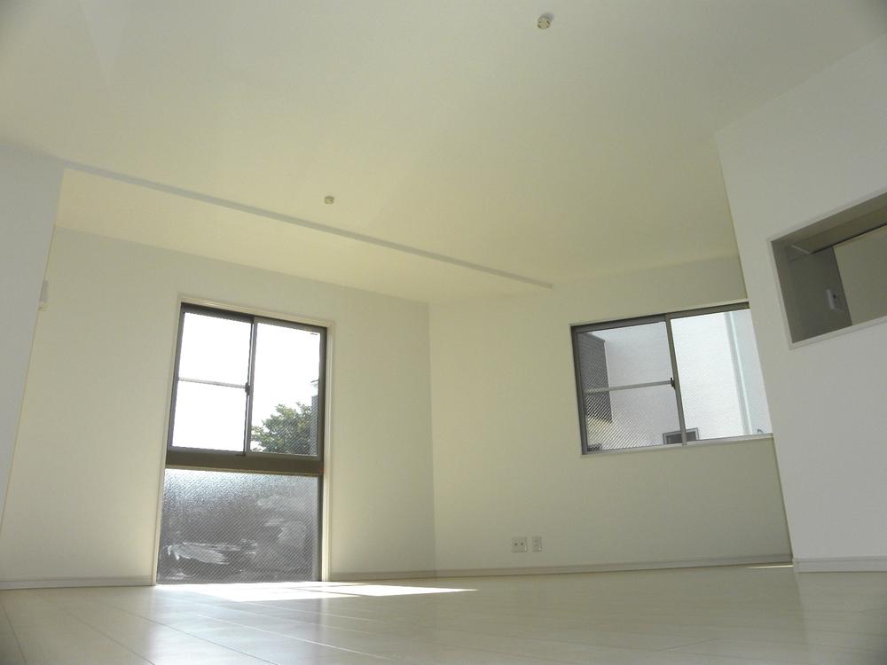 Same specifications photos (living). It is LDK of the same specification.