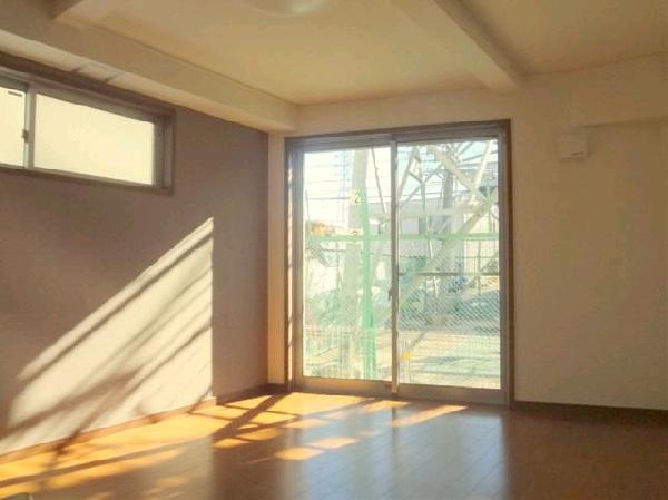 Receipt. Western-style room (closet) 8.5 Pledge