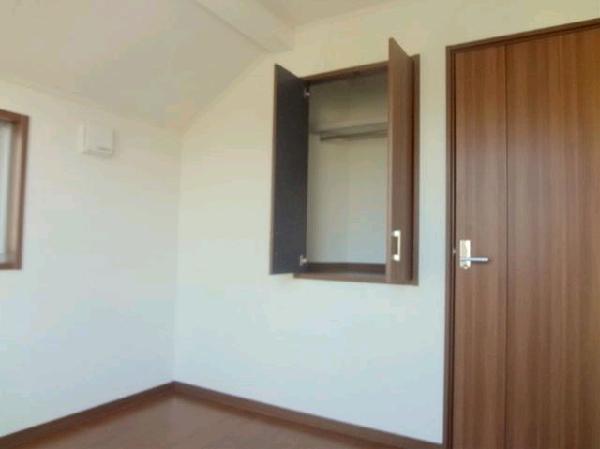 Non-living room. Western-style 4.5 Pledge