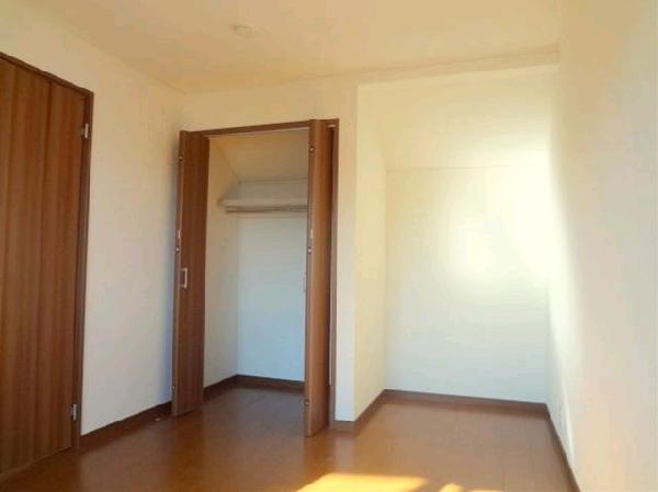 Non-living room. Western-style 6.7 Pledge